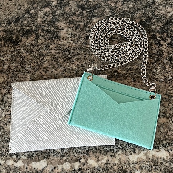 Louis Vuitton Kirigami Medium Pouchette - Picture 1 of 15